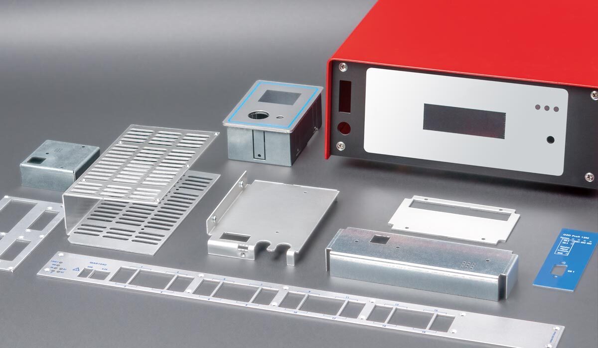 Erfahren Sie hier mehr über Industrieschilder und Gehäuseteile.