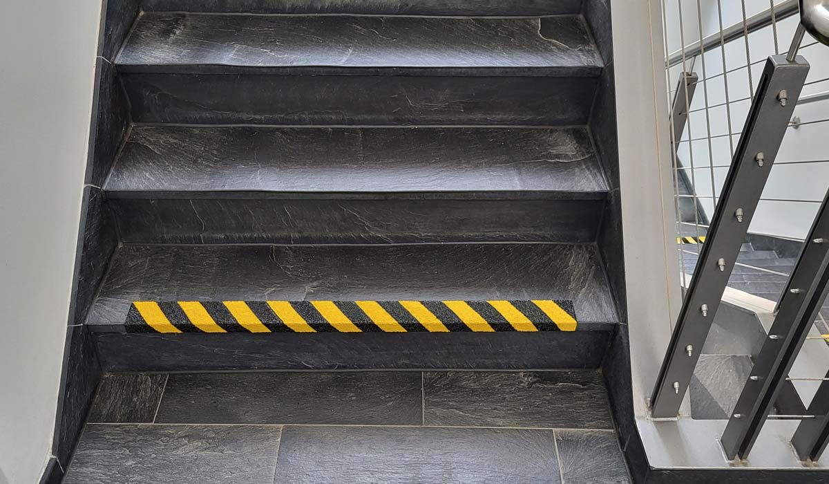 Erfahren Sie hier mehr über Stufenmarkierungen.